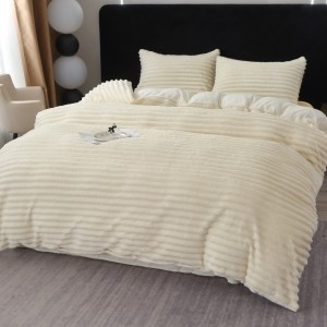 Lenjerie de Pat Dublu, 4 piese, Blăniță Artificială de Iepure Cocolino, Model Gofrat – Moale, Călduroasă și Elegantă pentru Nopți de Vis, Crem