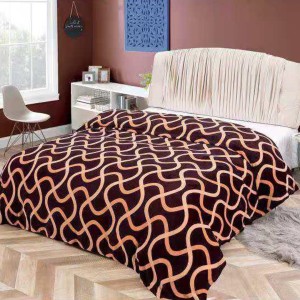 Patura pufoasa cocolino 200x230cm, 240g/mp, Maro, dungi ondulate