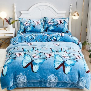 Lenjerie pentru Pat Dublu, Cocolino Premium, 4 Piese – Plușată, Groasă, și Călduroasă, Ideală pentru Iarnă –  Confort Maxim, Antișifonare, Bleu, fluturi