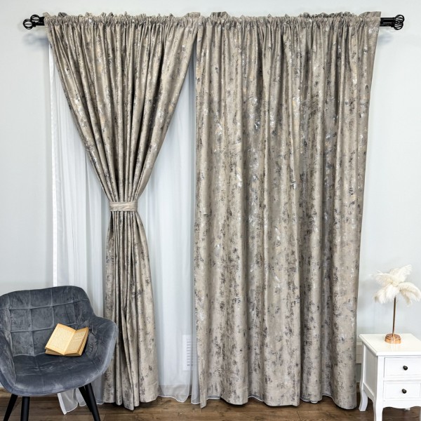 Draperie Catifea Asama cu insertii aurii, 140cm latime x 260cm înălțime, cu TIV LAT, Grej - V4 [1]