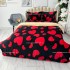 Lenjerie pat dublu, Super Pufoasa COCOLINO cu BLANITA, 4 piese, Negru-Rosu, inimioare [2]