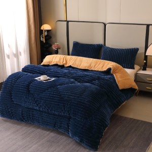 Pilota Groasă cu Fața din Blăniță Artificială de Iepure și Dos din Blăniță Sherpa Maro, Umplutură Vatelină Siliconică, 200x230 cm + 2 fete de perna 50x70cm - Confort Termic Premium și Eleganță pentru Nopți Racoroase, Bleumarin Pilota Groasă cu Fața din Blăniță Artificială de Iepure și Dos din Blăniță Sherpa Maro, Umplutură Vatelină Siliconică, 200x230 cm + 2 fete de perna 50x70cm - Confort Termic Premium și Eleganță pentru Nopți Racoroase, Bleumarin