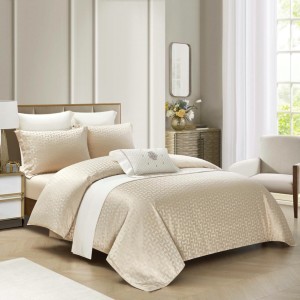 Lenjerie de Pat Dublu, Jacquard Finetat – 4 Piese, Luciu Satinat Rafinat și Confort Premium, Bej Lenjerie de Pat Dublu, Jacquard Finetat – 4 Piese, Luciu Satinat Rafinat și Confort Premium, Bej