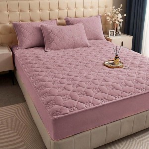 Husã matlasatã tip topper din catifea, 180x200cm + 2 fete de perna 50x70cm, roz pudra