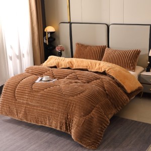 Pilota Groasă cu Fața din Blăniță Artificială de Iepure și Dos din Blăniță Sherpa Maro, Umplutură Vatelină Siliconică, 200x230 cm + 2 fete de perna 50x70cm - Confort Termic Premium și Eleganță pentru Nopți Racoroase, Maro Pilota Groasă cu Fața din Blăniță Artificială de Iepure și Dos din Blăniță Sherpa Maro, Umplutură Vatelină Siliconică, 200x230 cm + 2 fete de perna 50x70cm - Confort Termic Premium și Eleganță pentru Nopți Racoroase, Maro