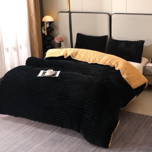 Pilota Groasă cu Fața din Blăniță Artificială de Iepure și Dos din Blăniță Sherpa Maro, Umplutură Vatelină Siliconică, 200x230 cm + 2 fete de perna 50x70cm - Confort Termic Premium și Eleganță pentru Nopți Racoroase, Negru