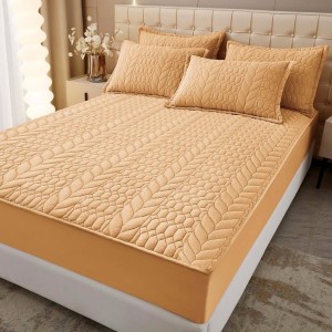 Husã matlasatã tip topper din catifea, 160x200cm + 2 fete de perna 50x70cm, camel