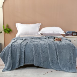 Patura CoCoLiNo, model grofat cu model in relief, 200x230cm, gri albastrui, fluturi Patura CoCoLiNo, model grofat cu model in relief, 200x230cm, gri albastrui, fluturi