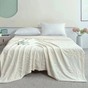 Patura CoCoLiNo, model grofat cu model in relief, 200x230cm, crem, frunze