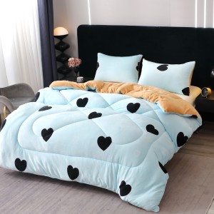 Pilota Cocolino cu Blăniță Bej Ultra Pufoasă, Matlasată, 200x230cm + 2 fete de perna 50x70cm – Căldură Instantă și Confort de Lux pentru Nopți Reci, Bleu, inimioare Pilota Cocolino cu Blăniță Bej Ultra Pufoasă, Matlasată, 200x230cm + 2 fete de perna 50x70cm – Căldură Instantă și Confort de Lux pentru Nopți Reci, Bleu, inimioare