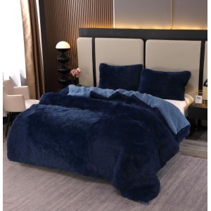 Pilota Super Pufoasă CoCoLiNo Fluffy cu Blăniță Sherpa Asortată, 200x230 cm, 4 kg, 2 Fețe de Pernă Asortate, 50x70cm – Căldură Instantă și Confort de Lux pentru Nopți Reci, Bleumarin