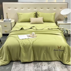 Set luxury cu PILOTA de VARA, din MATASE SATINATA, 4 piese, Vernil Set luxury cu PILOTA de VARA, din MATASE SATINATA, 4 piese, Vernil