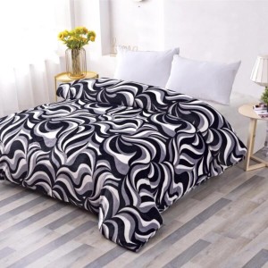 Patura pufoasa cocolino 200x230cm, 240g/mp, Negru, Gri, Alb, model abstract