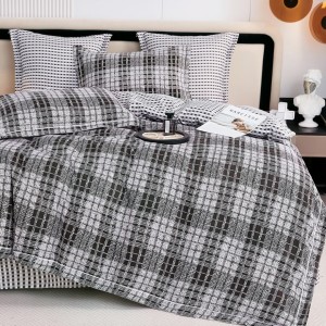 Lenjerie de Pat Dublu, Super Premium,  Finet Ranforsat – Set Exclusivist 6 Piese, Ambalat în Cutie de Lux, Gri, carouri