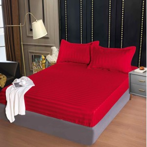 Cearsaf cu elastic, DAMASC FINETAT, 160x200cm, 2 fete de perne 55x80cm, Rosu