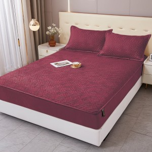 Husă Matlasată Tip Topper din Catifea 160x200cm, cu 2 Fețe de Pernă 50x70cm -  Somn Odihnitor și Susținere pentru Spate, Grena