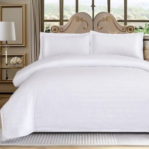 Lenjerie HoReCa, pat dublu, Damasc Finetat Deluxe cu Elastic, 4 piese, Alb