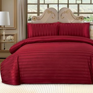 Lenjerie HoReCa, pat dublu, Damasc Finetat Deluxe cu Elastic, 4 piese, Visiniu