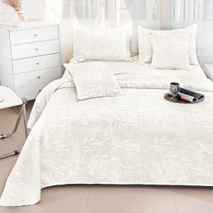 Cuvertură Pat Dublu, Bumbac cu In, Model Brodat Direct în Tesătură, 230x250 cm, 2 fete de perna 52x72cm, 2 fete de perna 46x46cm, Crem, Model Clasic