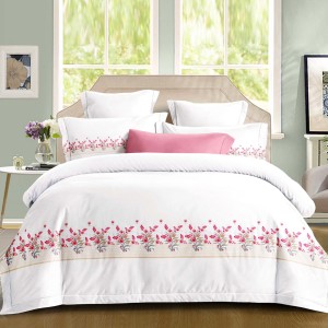 Lenjerie pat dublu, Primăvara,  FINET, Cearsaf cu Elastic 180x200cm, 4 piese, Alb, Roz, Flori - Lux Absolut, Delicatețe și Eleganță Desăvârșită