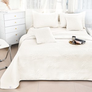 Cuvertură Pat Dublu, Bumbac cu In, Model Brodat Direct în Tesătură, 230x250 cm, 2 fete de perna 52x72cm, 2 fete de perna 46x46cm, Crem, Flori