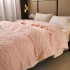 Pătură Premium, 200x230cm, CoCoLiNo, Grofată, cu Model 3D Tip Tricotaj și Bordură din Blăniță Contrastantă – Eleganță și Căldură Absolută, Roz Pal [6]