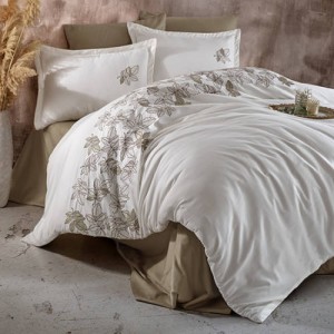 LENJERIE DE PAT SATIN BRODAT 6 PIESE (ENZA) LENJERIE DE PAT SATIN BRODAT 6 PIESE (ENZA)