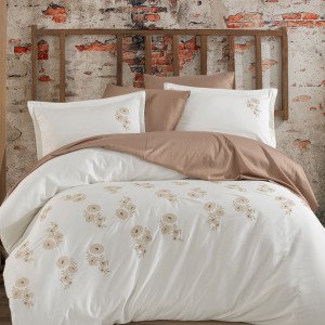 LENJERIE DE PAT SATIN BRODAT 6 PIESE (YADE V2)